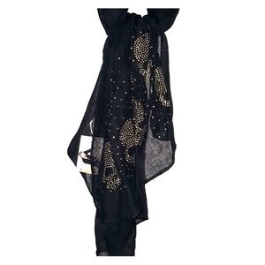 *NWT* Skull Fashion Scarf